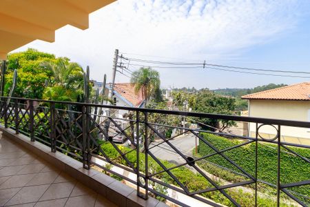 Casa à venda com 320m², 4 quartos e 3 vagas Casa à venda com 320m², 4 quartos e 3 vagasSuíte 2 - Varanda