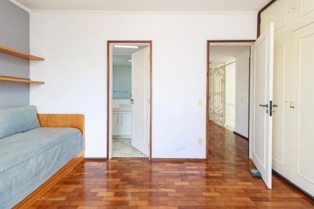 Casa à venda com 320m², 4 quartos e 3 vagas Casa à venda com 320m², 4 quartos e 3 vagasSuíte 2