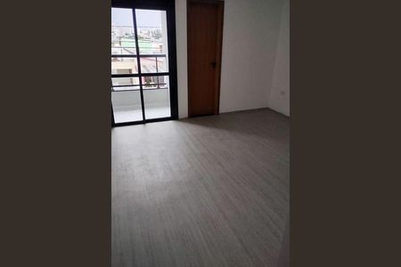 Casa à venda com 61m², 2 quartos e 2 vagas