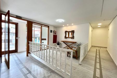 Apartamento à venda com 38m², 2 quartos e sem vaga Apartamento à venda com 38m², 2 quartos e sem vagaHall social