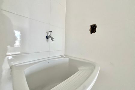 Apartamento à venda com 38m², 2 quartos e sem vaga Apartamento à venda com 38m², 2 quartos e sem vagaÁrea de Serviço