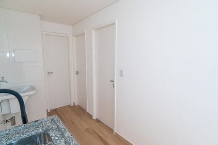 Apartamento para alugar com 35m², 2 quartos e sem vaga Apartamento para alugar com 35m², 2 quartos e sem vagaCozinha e Área de Serviço