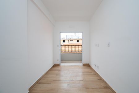 Studio para alugar com 35m², 2 quartos e sem vaga Studio para alugar com 35m², 2 quartos e sem vagaKitnet