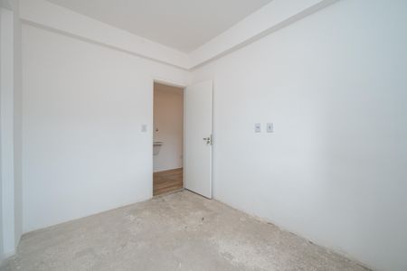 Quarto 1 de kitnet/studio à venda com 2 quartos, 35m² em Vila Guarani (zona Sul), São Paulo