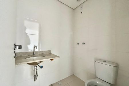 Apartamento para alugar com 35m², 2 quartos e sem vaga Apartamento para alugar com 35m², 2 quartos e sem vagaBanheiro