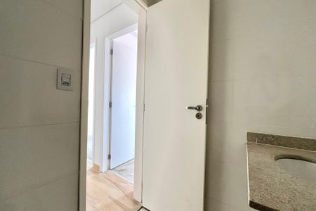 Apartamento para alugar com 35m², 2 quartos e sem vaga Apartamento para alugar com 35m², 2 quartos e sem vagaBanheiro