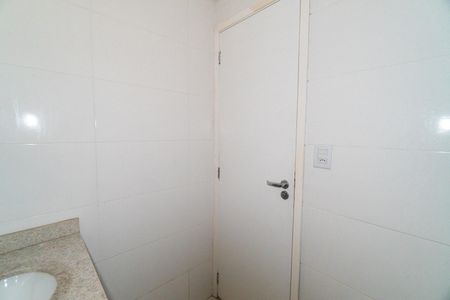 Apartamento para alugar com 35m², 2 quartos e sem vaga Apartamento para alugar com 35m², 2 quartos e sem vagaBanheiro