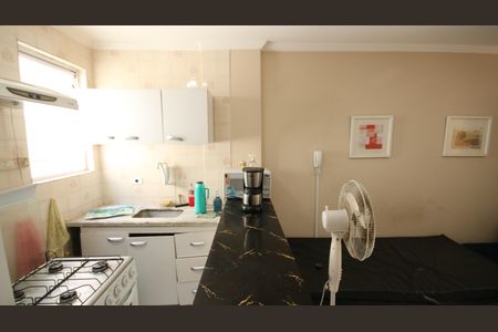 Studio para alugar com 32m², 1 quarto e 1 vaga Studio para alugar com 32m², 1 quarto e 1 vagaCozinha