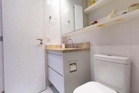 Apartamento à venda com 67m², 2 quartos e 1 vaga Apartamento à venda com 67m², 2 quartos e 1 vagaBanheiro 2
