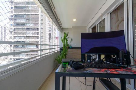 Apartamento à venda com 67m², 2 quartos e 1 vaga Apartamento à venda com 67m², 2 quartos e 1 vagaVaranda