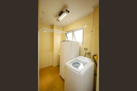 Apartamento à venda com 71m², 2 quartos e 1 vagaÁrea de Serviço