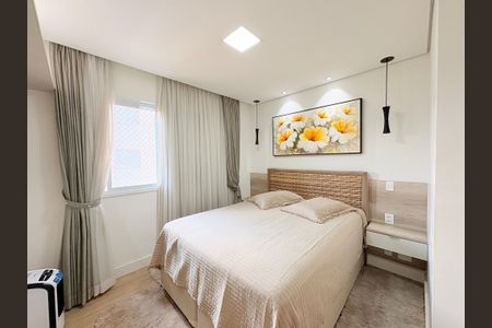 Apartamento à venda com 92m², 2 quartos e 2 vagasSuíte 2