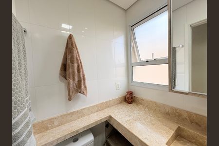 Apartamento à venda com 92m², 2 quartos e 2 vagasBanheiro da Suíte 2