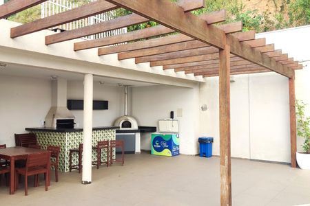 Apartamento à venda com 92m², 2 quartos e 2 vagasÁrea comum - Churrasqueira