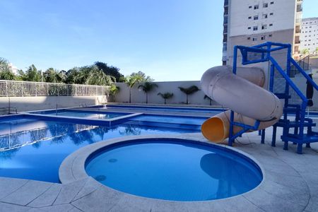 Apartamento à venda com 92m², 2 quartos e 2 vagasÁrea comum - Piscina
