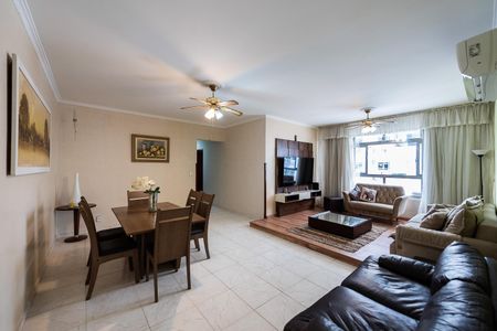 Apartamento para alugar com 3 quartos, 140m² em José Menino, Santos