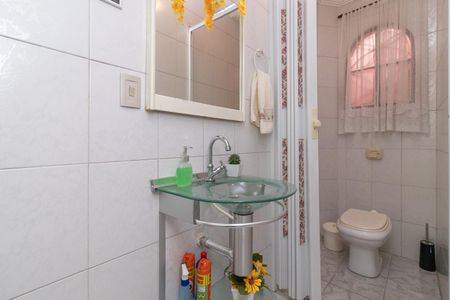 Casa à venda com 150m², 3 quartos e 1 vagaLavabo