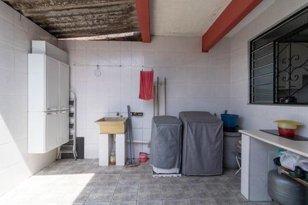 Casa à venda com 150m², 3 quartos e 1 vagaÁrea de Serviço