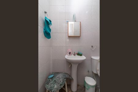 Casa à venda com 150m², 3 quartos e 1 vagaBanheiro 2