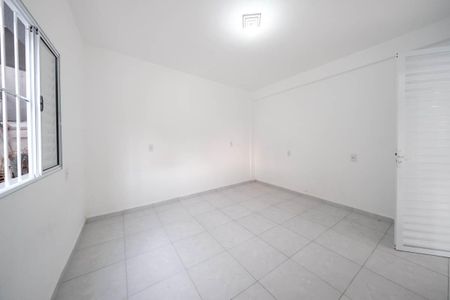 Quarto de casa para alugar com 1 quarto, 40m² em Vila Paranagua, São Paulo
