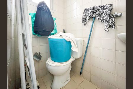 Apartamento para alugar com 75m², 2 quartos e 1 vaga Apartamento para alugar com 75m², 2 quartos e 1 vagaBanheiro de serviço