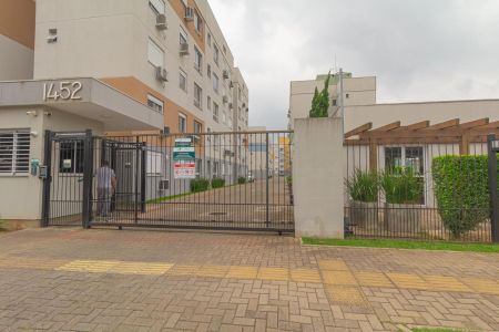 Apartamento para alugar com 49m², 2 quartos e 1 vaga Apartamento para alugar com 49m², 2 quartos e 1 vagaFachada
