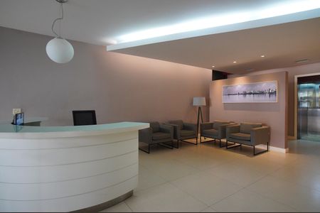 Apartamento à venda com 116m², 2 quartos e 1 vaga Apartamento à venda com 116m², 2 quartos e 1 vagaÁrea comum - Hall