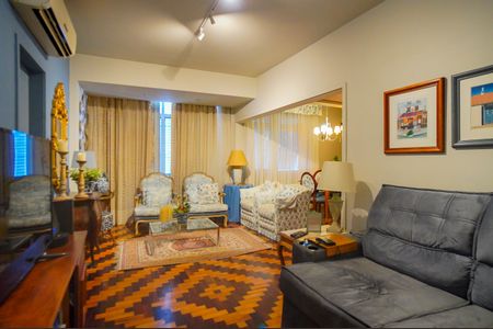 Sala de apartamento à venda com 2 quartos, 116m² em Bom Fim, Porto Alegre