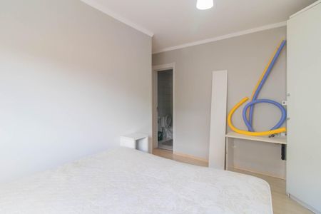 Suíte de apartamento para alugar com 2 quartos, 59m² em Cavalhada, Porto Alegre