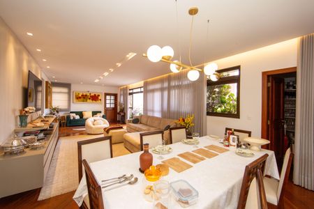 Apartamento à venda com 275m², 4 quartos e 3 vagas Apartamento à venda com 275m², 4 quartos e 3 vagasSALA