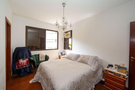 Apartamento à venda com 275m², 4 quartos e 3 vagas Apartamento à venda com 275m², 4 quartos e 3 vagasQUARTO1