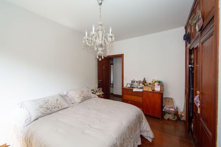 Apartamento à venda com 275m², 4 quartos e 3 vagas Apartamento à venda com 275m², 4 quartos e 3 vagasQUARTO1