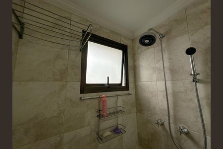 Apartamento à venda com 93m², 4 quartos e 2 vagas Apartamento à venda com 93m², 4 quartos e 2 vagasBanheiro Suíte