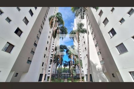 Apartamento à venda com 93m², 4 quartos e 2 vagas Apartamento à venda com 93m², 4 quartos e 2 vagasEntrada