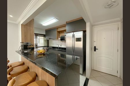 Apartamento à venda com 93m², 4 quartos e 2 vagas Apartamento à venda com 93m², 4 quartos e 2 vagasCozinha