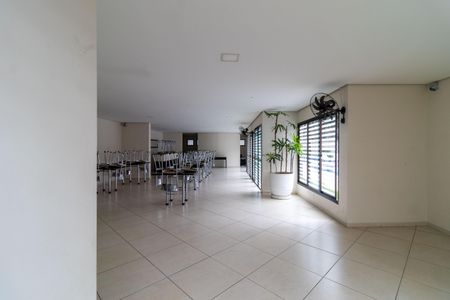 Apartamento à venda com 93m², 4 quartos e 2 vagas Apartamento à venda com 93m², 4 quartos e 2 vagasSalão de Festas