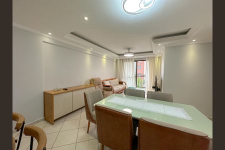 Apartamento à venda com 93m², 4 quartos e 2 vagas Apartamento à venda com 93m², 4 quartos e 2 vagasSala