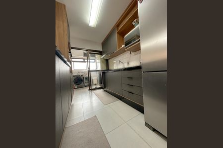 Apartamento à venda com 93m², 4 quartos e 2 vagas Apartamento à venda com 93m², 4 quartos e 2 vagasCozinha