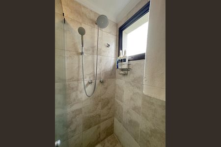 Apartamento à venda com 93m², 4 quartos e 2 vagas Apartamento à venda com 93m², 4 quartos e 2 vagasBanheiro Social