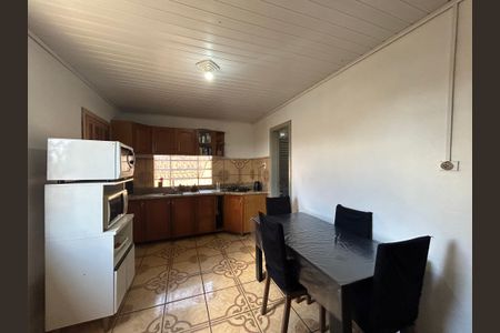 Casa à venda com 57m², 2 quartos e 2 vagasCozinha