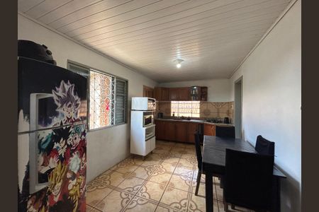 Casa à venda com 57m², 2 quartos e 2 vagasCozinha