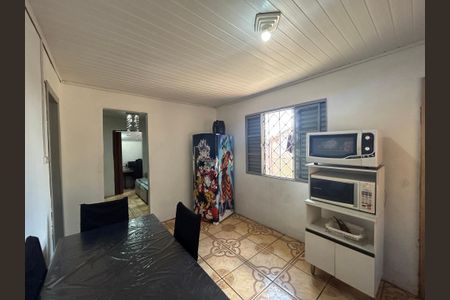 Casa à venda com 57m², 2 quartos e 2 vagasCozinha