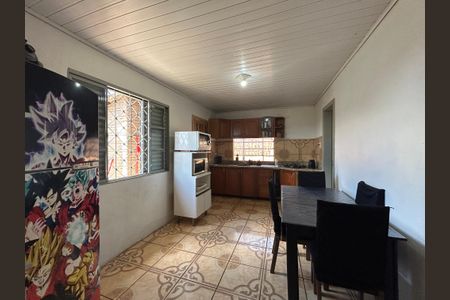 Casa à venda com 57m², 2 quartos e 2 vagasCozinha