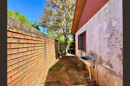 Casa à venda com 57m², 2 quartos e 2 vagasPátio