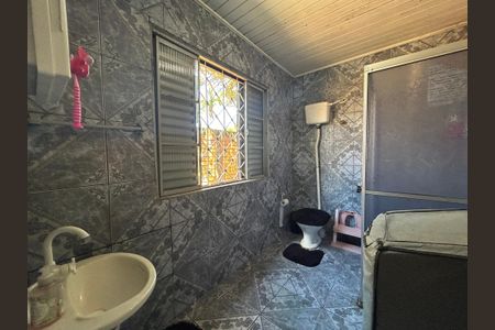 Casa à venda com 57m², 2 quartos e 2 vagasBanheiro