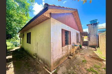 Casa à venda com 57m², 2 quartos e 2 vagasPátio