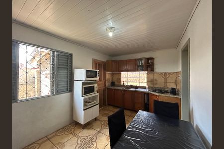 Casa à venda com 57m², 2 quartos e 2 vagasCozinha