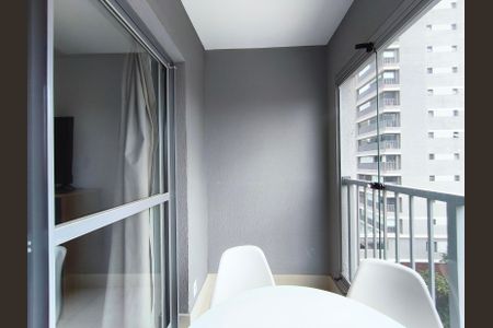 Studio à venda com 25m², 1 quarto e sem vaga Studio à venda com 25m², 1 quarto e sem vagaVaranda