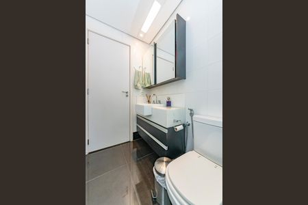 Apartamento à venda com 103m², 2 quartos e 2 vagasBanheiro Social