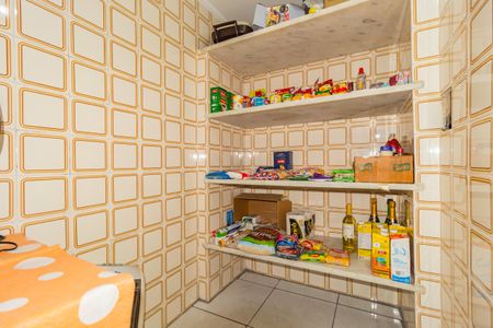 Casa à venda com 400m², 3 quartos e 2 vagas Casa à venda com 400m², 3 quartos e 2 vagasDespensa